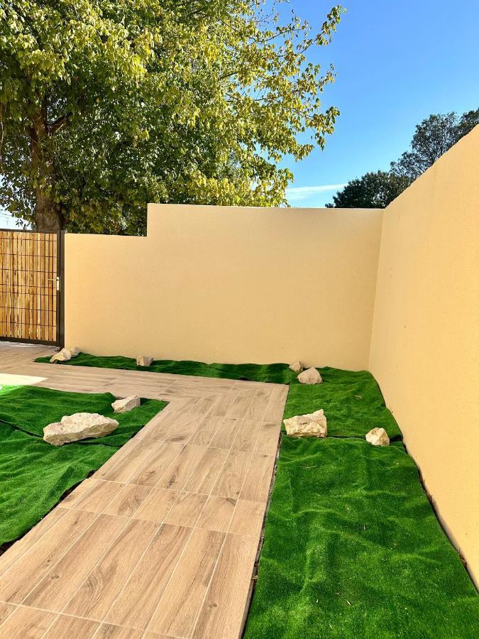 La Halte Occitane - Classe 3 Etoiles - Pour 6 Personnes, 3 Chambres, Parking, Terrasse, Tout Inclus Montauban Buitenkant foto